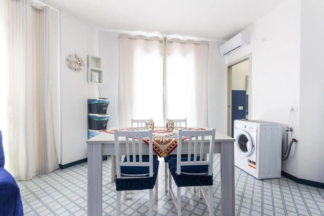 Recanati Seaside Apartment Giardini Naxos
