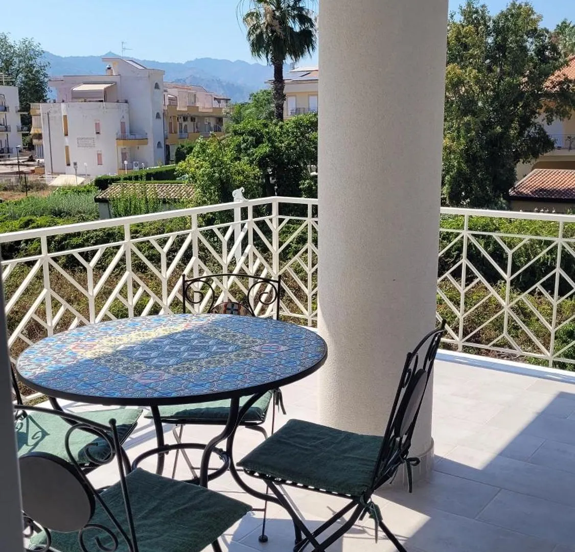 Recanati Seaside Apartment Giardini Naxos