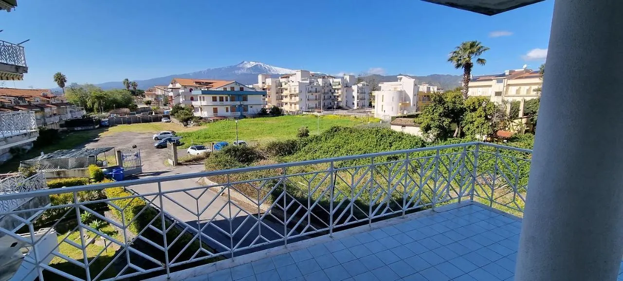 Recanati Seaside Apartment Giardini Naxos