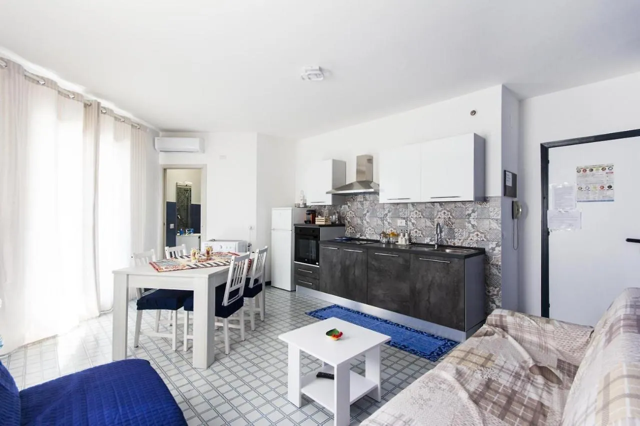 Recanati Seaside Apartment Giardini Naxos